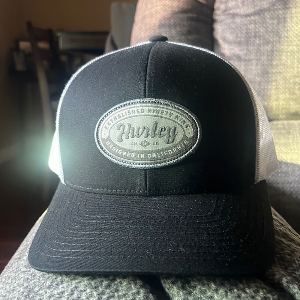 Hurley SnapBack hat